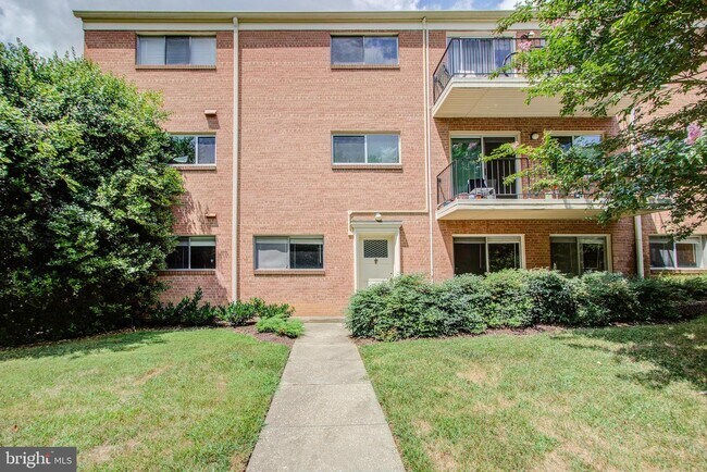 Foto del edificio - 10620 Weymouth St