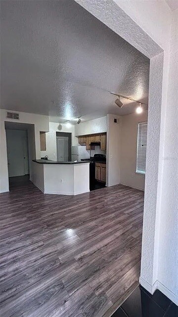 Foto del edificio - 13103 Mulberry Park Dr