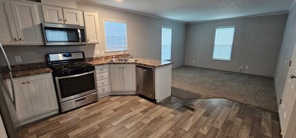 Building Photo - 310 Mulberry