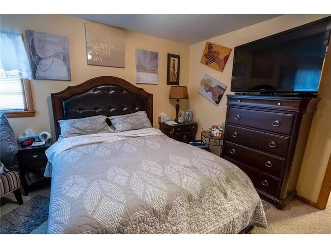 Foto del edificio - 2702 W 66th St