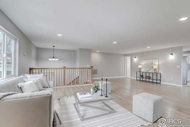 Building Photo - 4 Bedroom Single Family Home in Denver