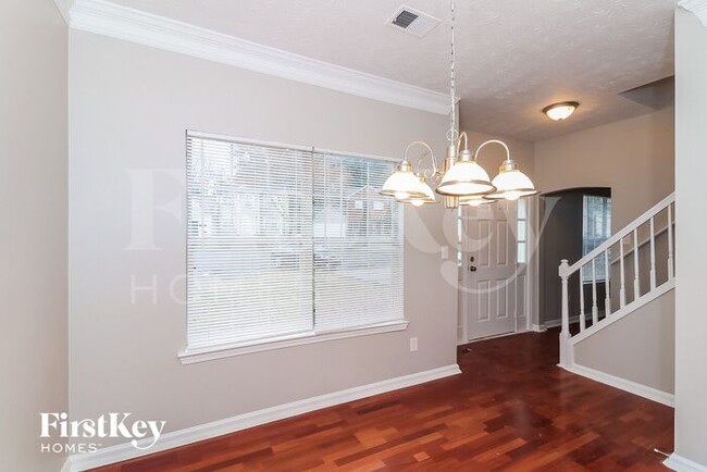 Building Photo - 3010 Scepter Dr
