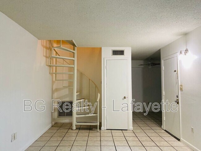 Foto del edificio - 302 Pillette Rd