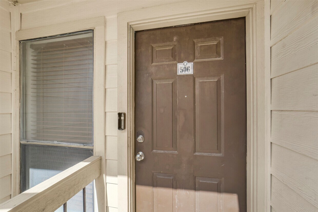 Foto del edificio - 2277 S Kirkwood Rd