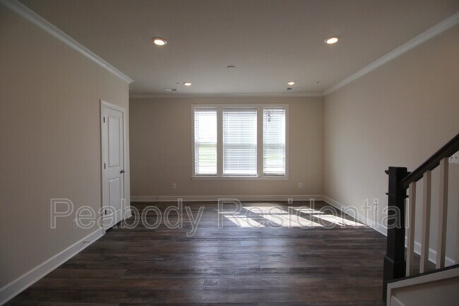 Foto del edificio - 14911 River Walk Way
