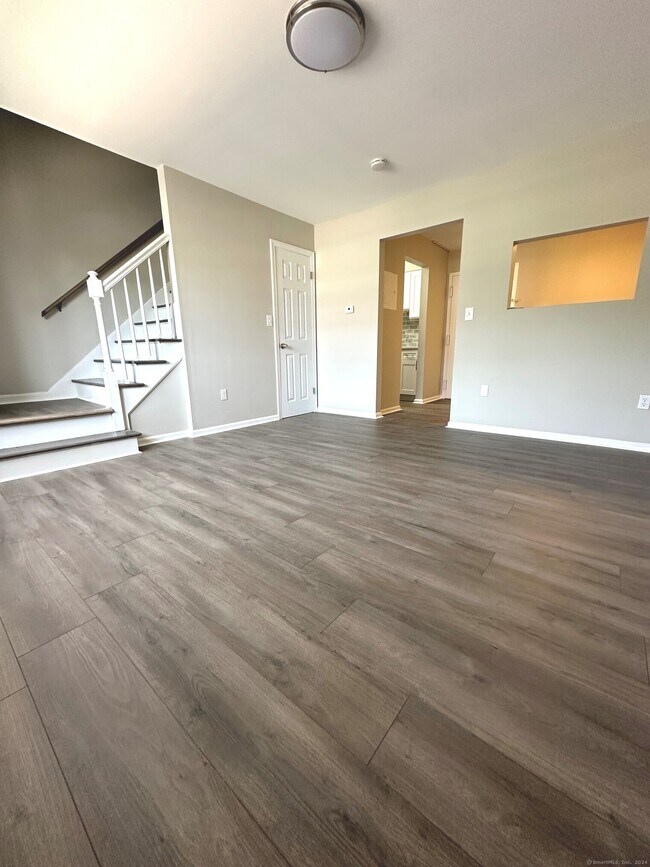 Building Photo - 3245 Main St