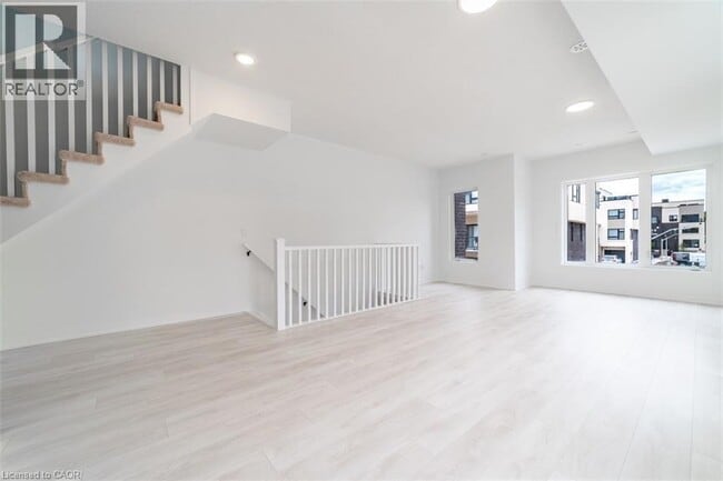 Photo du bâtiment - 1095 Cooke Blvd.