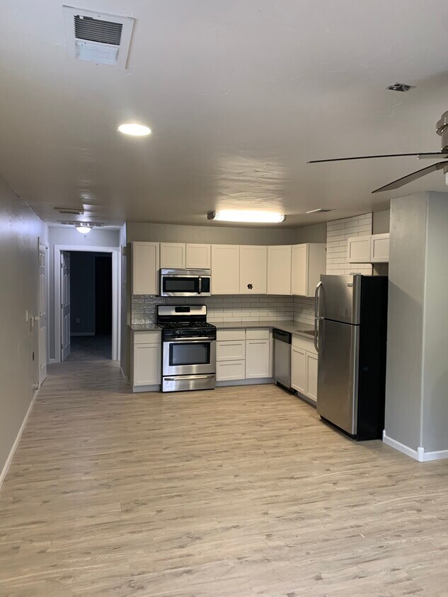 Foto principal - 508 Coal Ave SE
