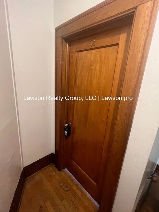 2523 Rosalind Ave SW Unit Apt. 2, Roanoke, VA 24014 Room for Rent in