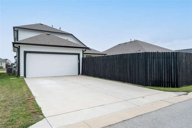 Building Photo - 102 Englenook Dr