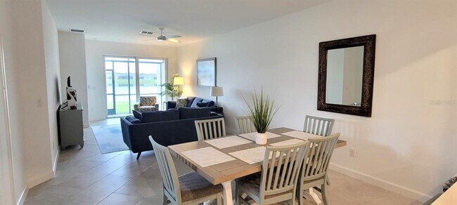 Foto del edificio - 8787 St Kitts Cir