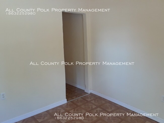 Building Photo - 1 Bedroom 1 Bathroom Duplex Apartment