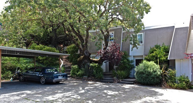 Foto del edificio - 306 San Marin Dr