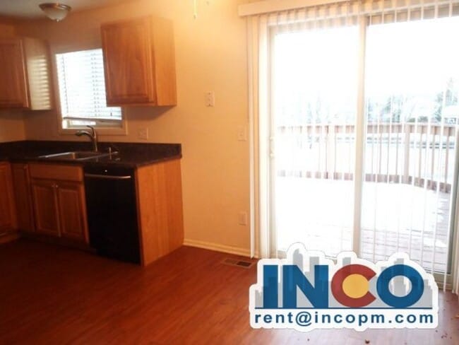 Foto del edificio - 9070 W Bellwood Pl