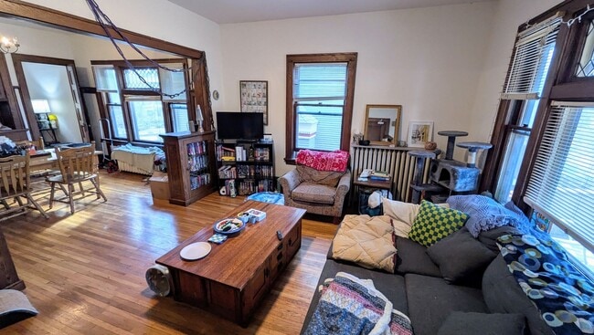 Foto del edificio - 2 Bedroom Apartment in Prospect Park - Available September 1st!