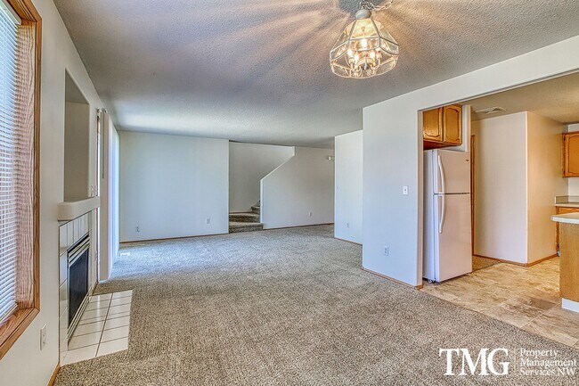 Building Photo - Tsou06