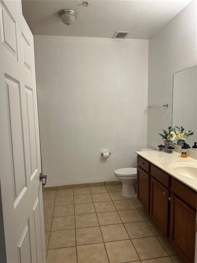 Building Photo - 3176 Feltrim Pl