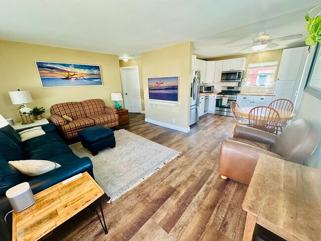 Foto del edificio - 1236 Rosemary Ln