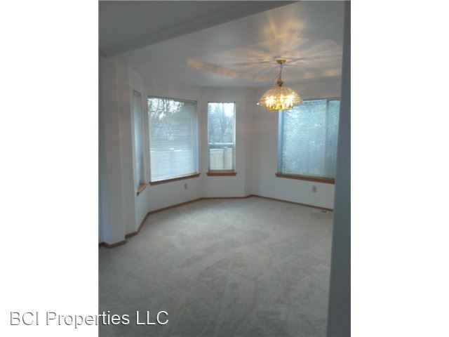 Building Photo - 4 br, 2.5 bath House - 4906-76th Ave Ct W
