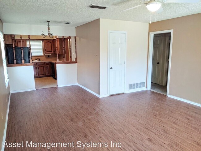 Foto del edificio - 2 br, 1 bath House - 1702 Broadway