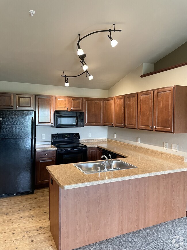 Building Photo - 3117 W Glenpark Dr