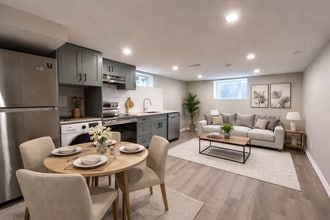 Building Photo - 103-103 Elgin Crescent