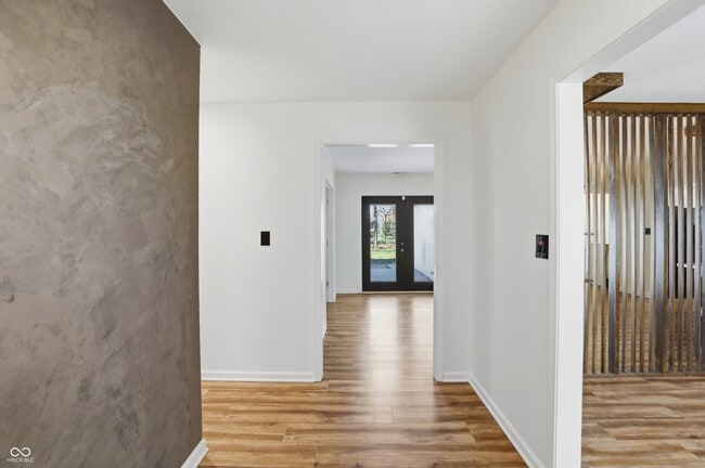 Foto del edificio - 512 Lexington Blvd