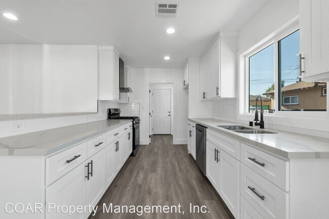 Building Photo - 3 br, 2 bath House - 6012 Gallup Street
