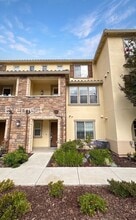 Building Photo - 442 Topaz Terrace