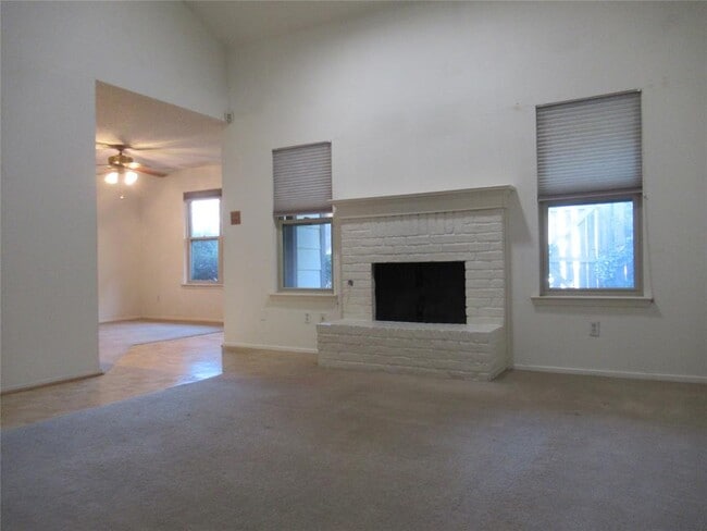 Building Photo - 6525 Fisher Rd