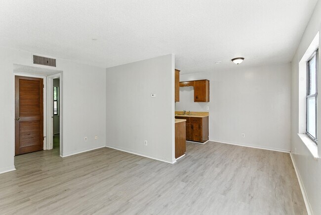 Foto del edificio - 12827 Chapman Hwy