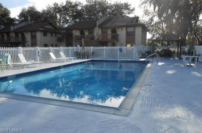 Building Photo - 2137 Golfside Village Dr