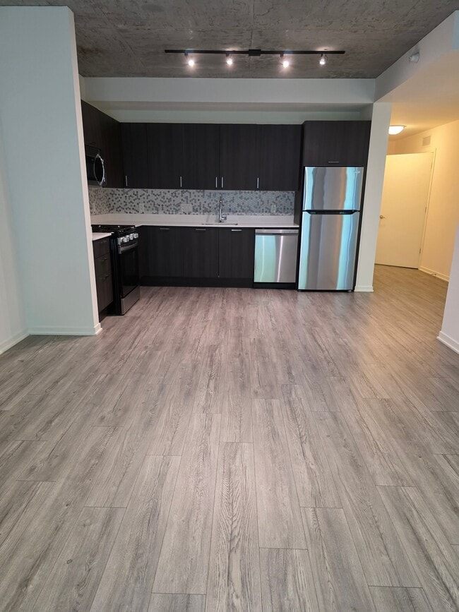 Building Photo - 1342 S Wabash Ave