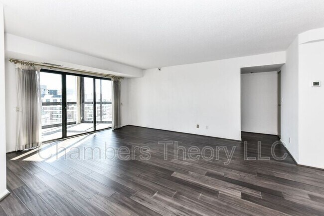 Foto del edificio - 900 N Stafford St