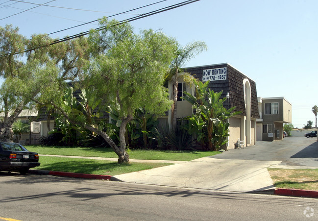 Building Photo - 542 D St Apartments