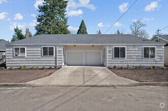 Building Photo - 404-406 SW Elmwood Ave