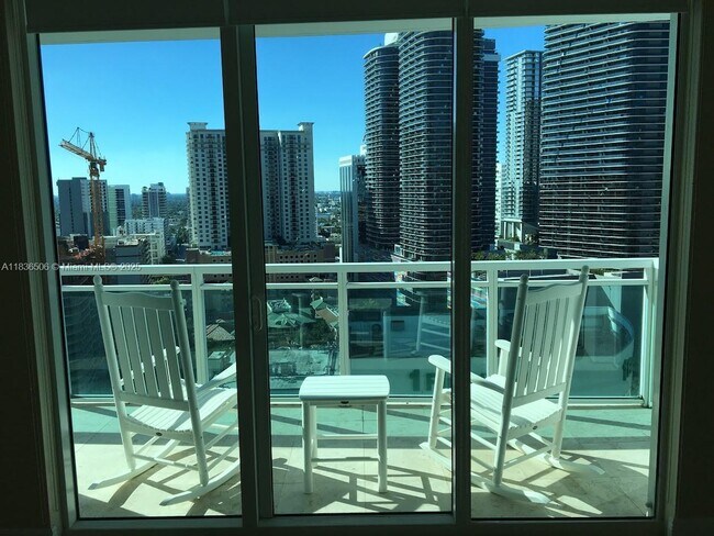 Foto del edificio - 951 Brickell Ave