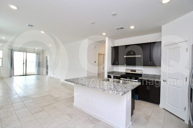 Foto del edificio - 21810 N Lynn St