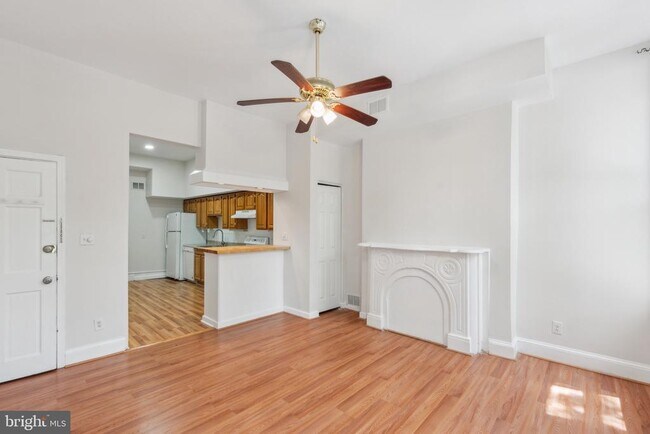 Foto del edificio - 822 W Lombard St