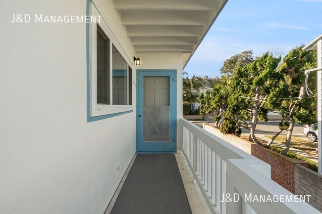 Building Photo - 2nd Floor 2 bd, 1 ba La Playa Neighborhood...