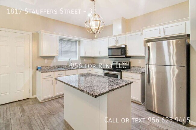 Foto del edificio - 1817 Stauffers St