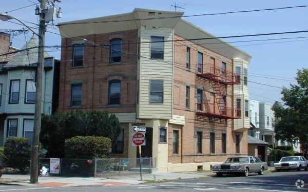 Foto del edificio - 2600 Palisade Ave