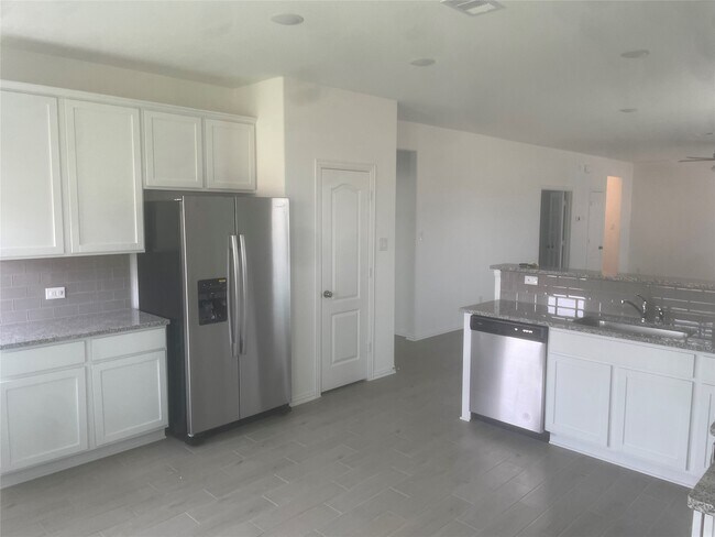 Foto del edificio - 8111 Royal Palm Ct