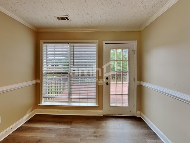 Building Photo - 150 Blue Smoke Trl