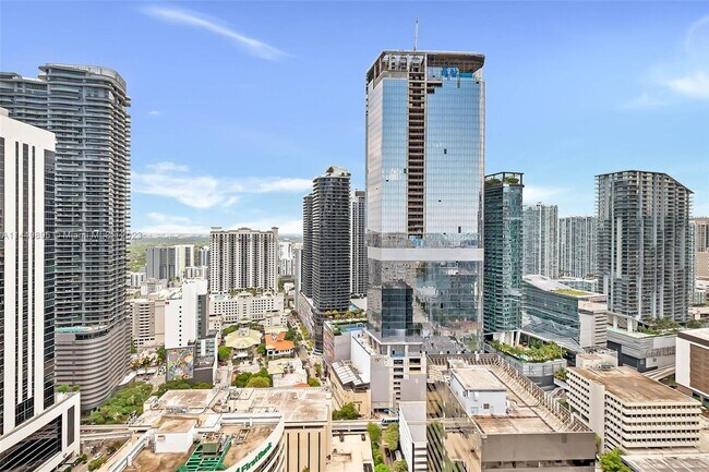 Foto del edificio - 950 Brickell Bay Dr
