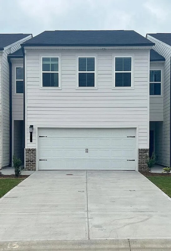 Primary Photo - 44 Lumpkin Ln