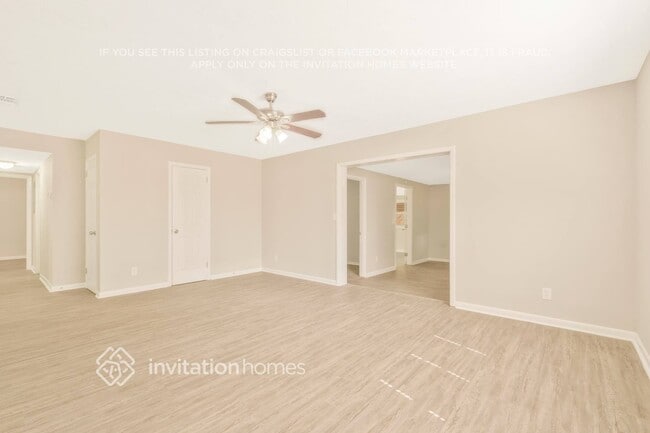 Building Photo - 5645 Fiat Ln