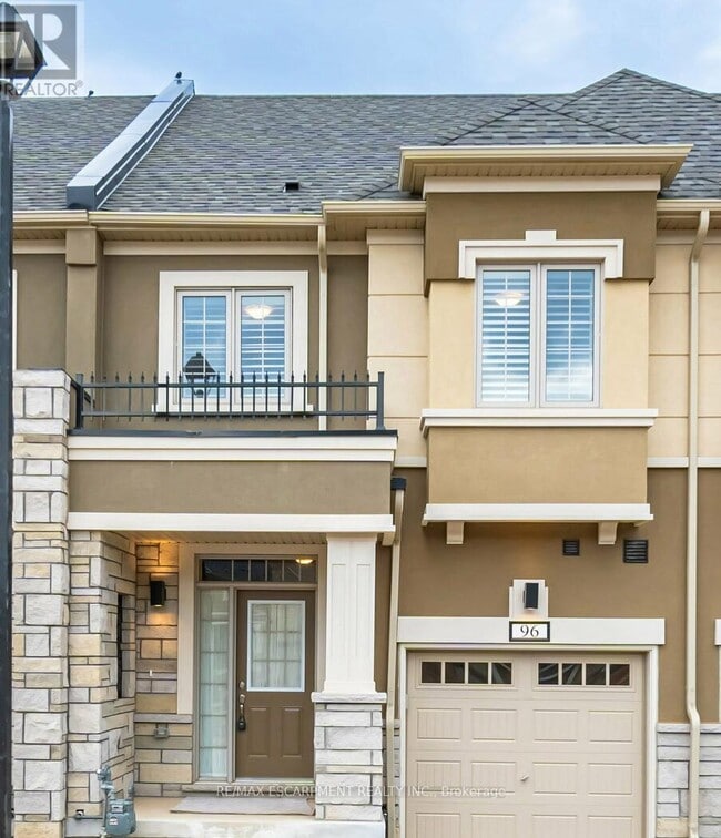 Building Photo - 305 Garner Rd W