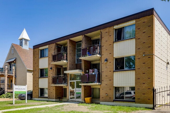 Building Photo - Angus Place