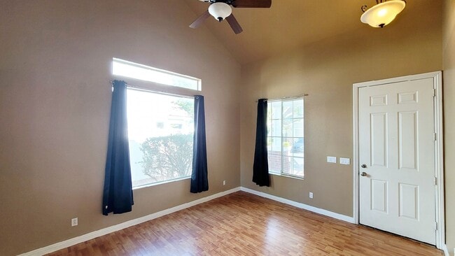 Building Photo - 6252 Huntington Ridge Ave
